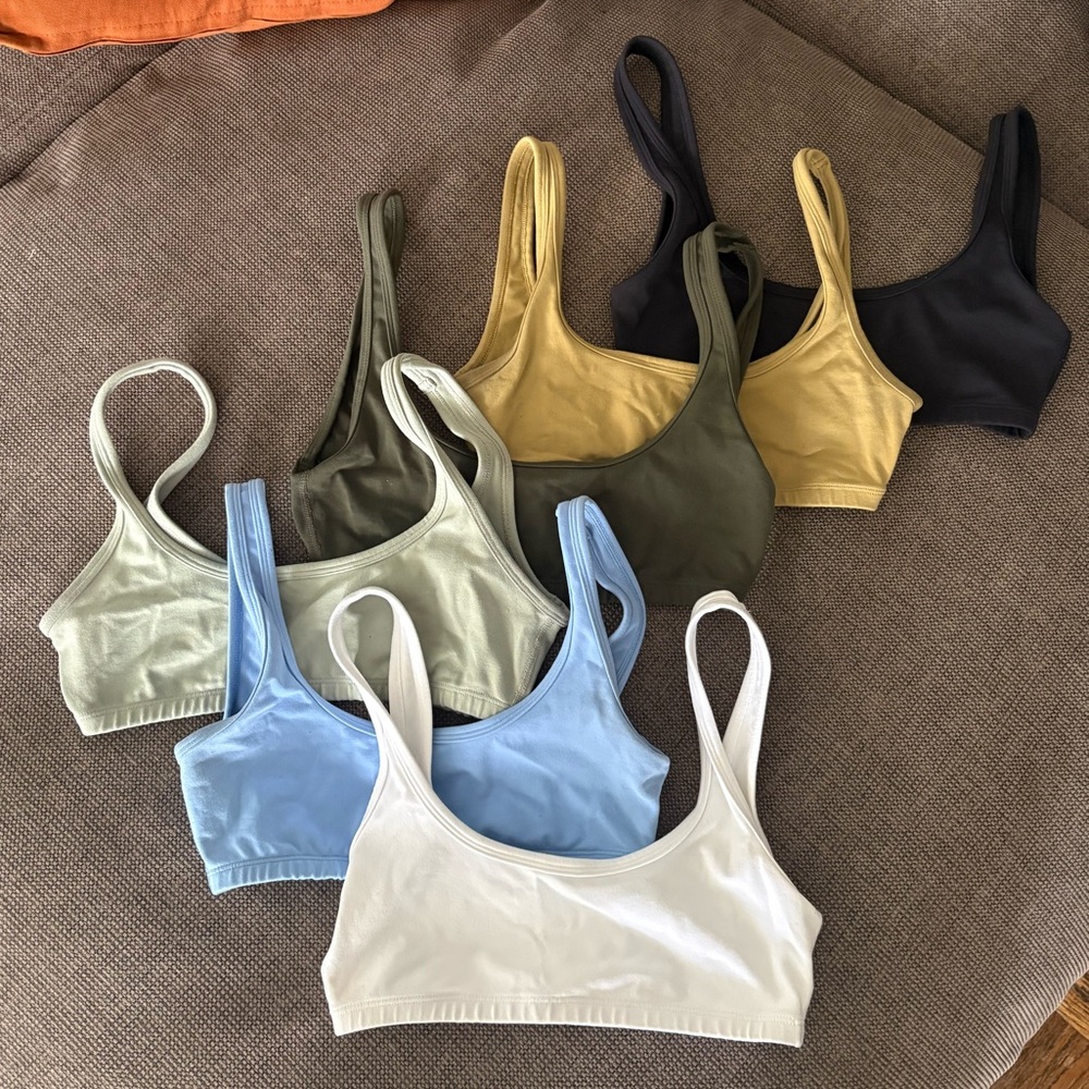 Aritzia TnaLIFE Bra Tops (Set of 5)